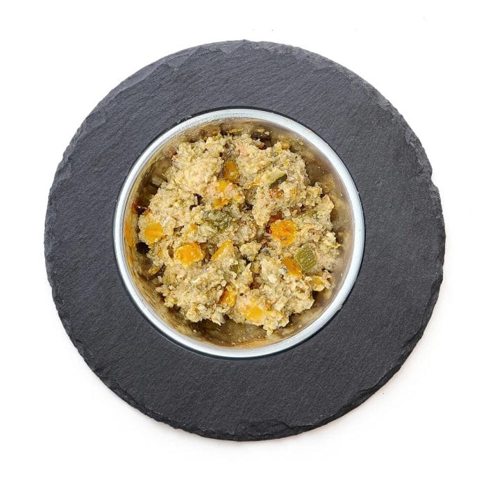 Canned salmon with spinach, sea buckthorn berries and herbs 400g - Image 2